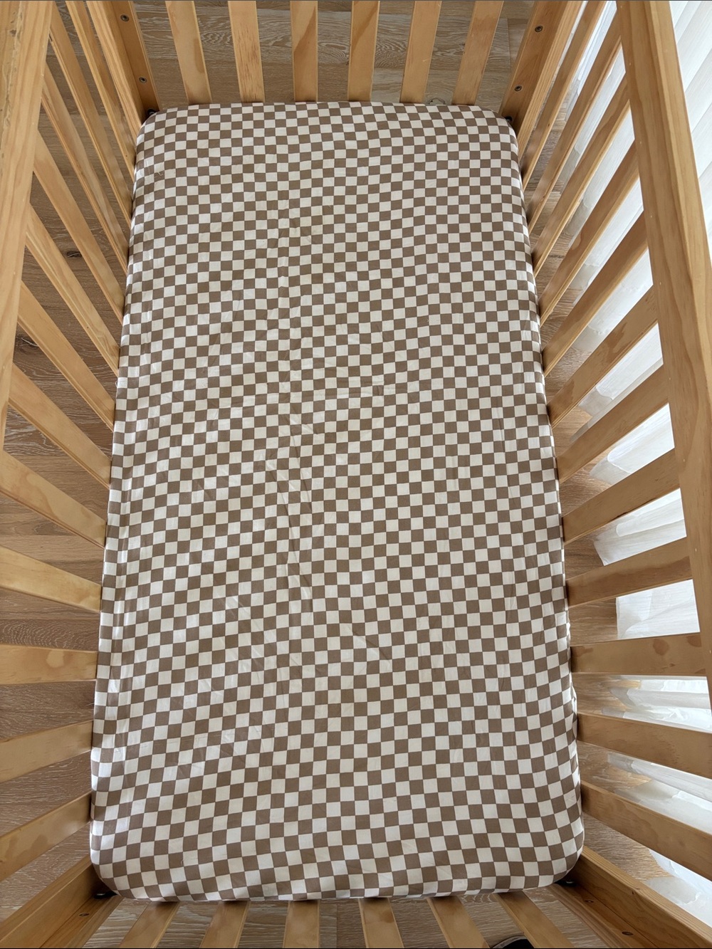 Neutral Brown & White Checkered Fitted Crib Sheet - Unbranded